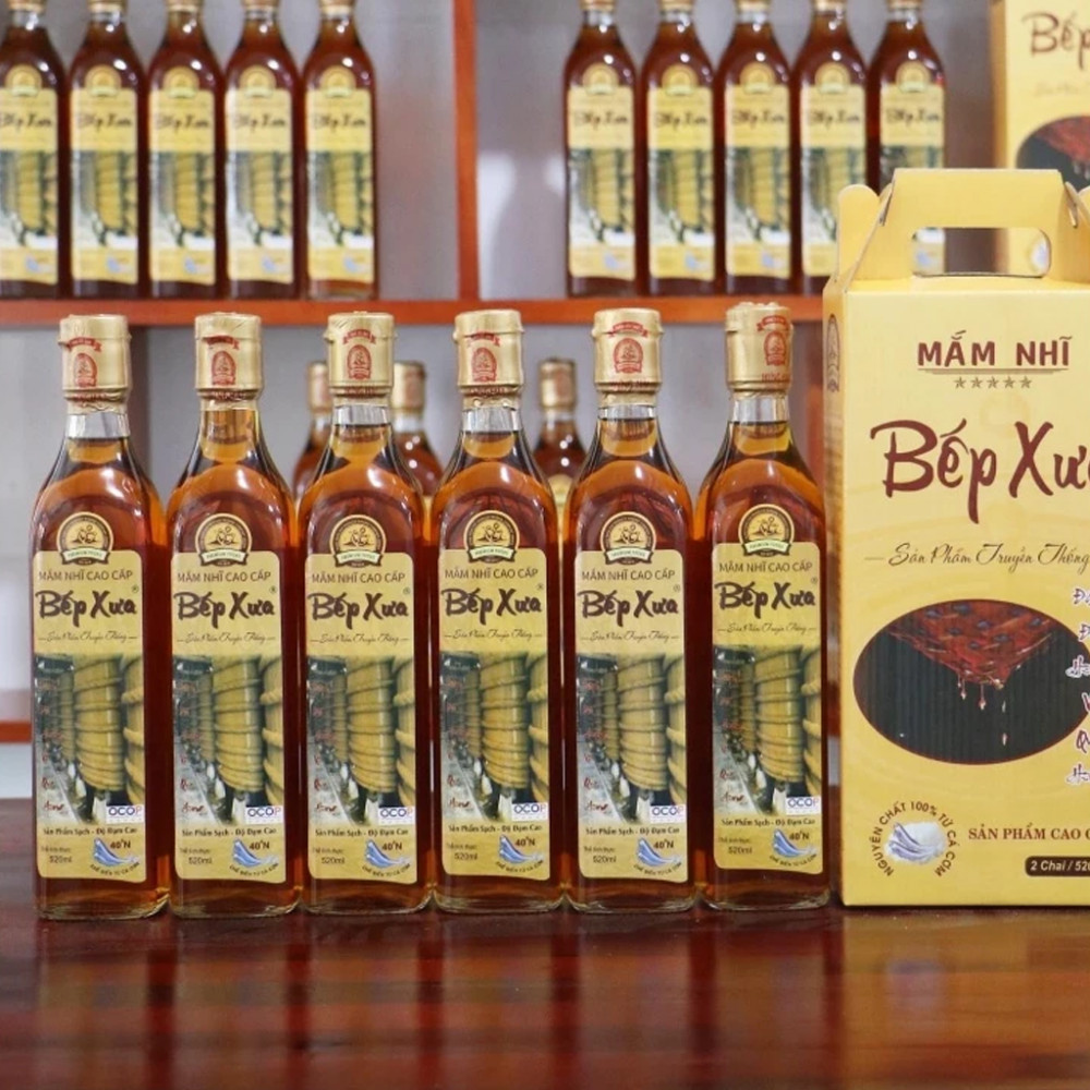 Combo 4 chai mắm cốt truyền thống Bếp Xưa - Chai 520ml